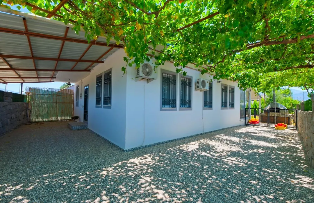Villa Lavin-1